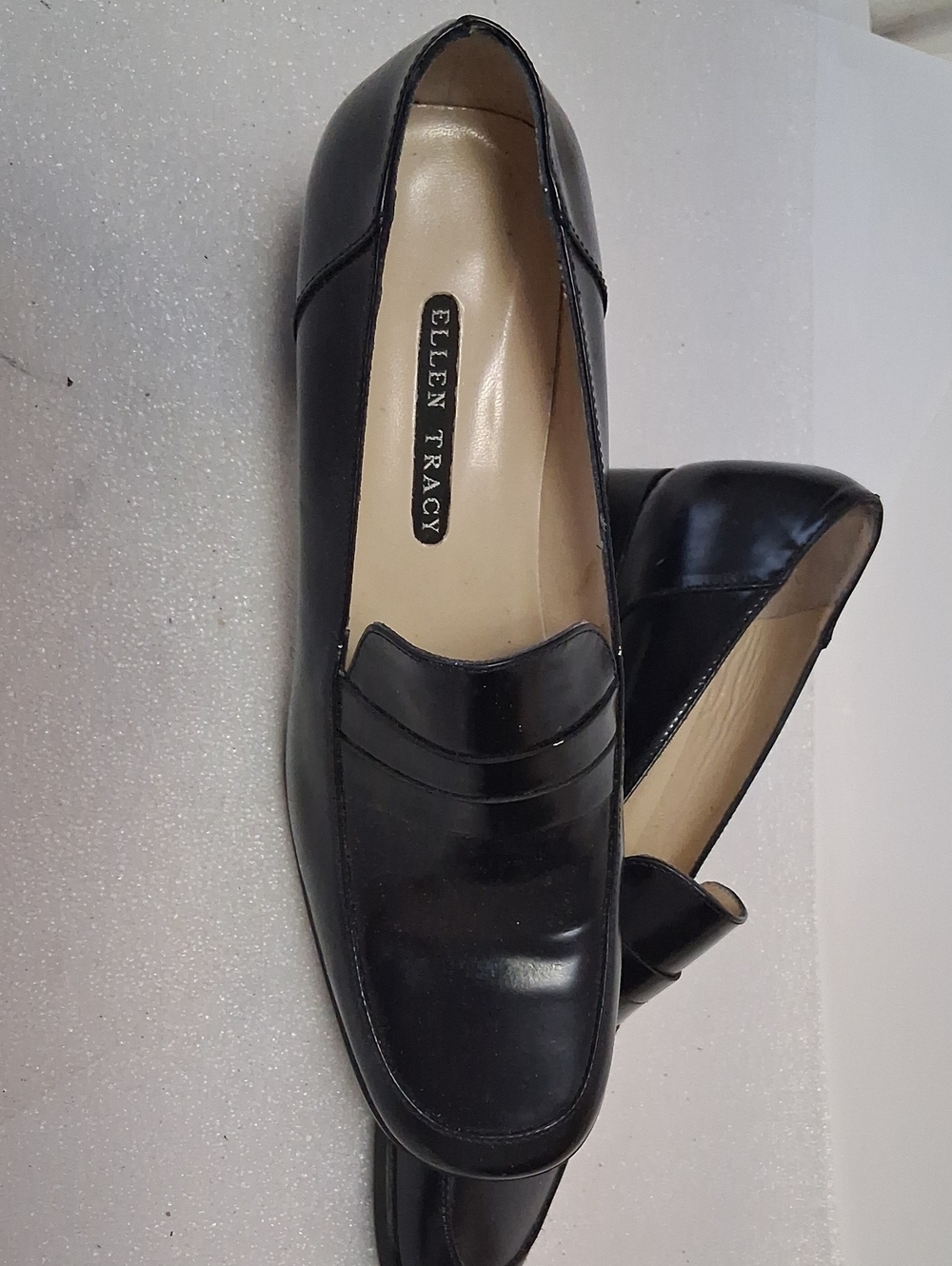 Ellen Tracy Black Leather Penny Loafers